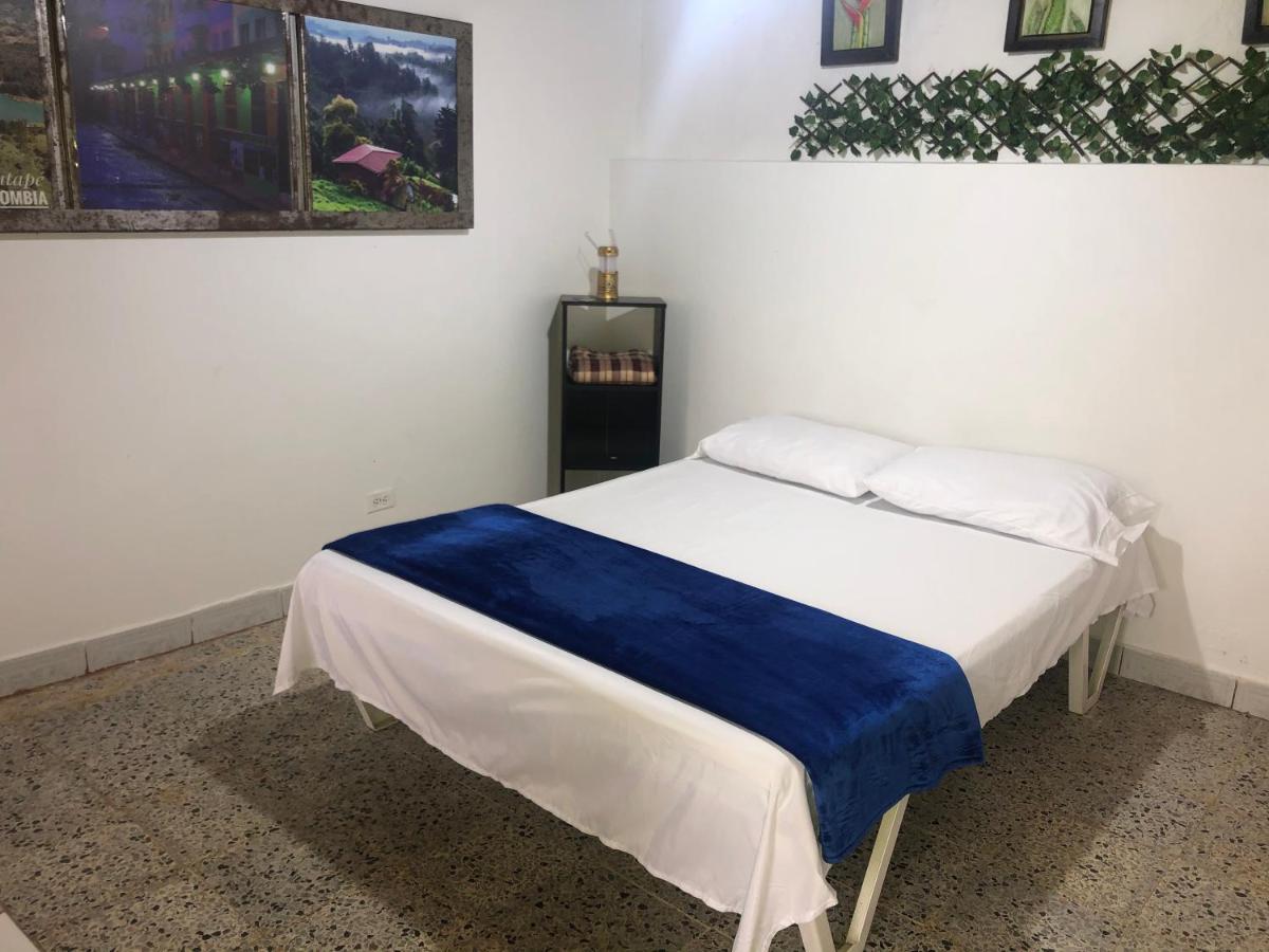 House Bed & Breakfast Guatape Exterior photo