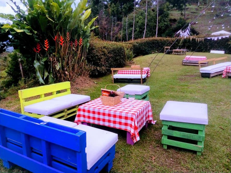 House Bed & Breakfast Guatape Exterior photo